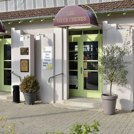 Logis Auberge Des Vieux Chenes Malemort Esterno foto